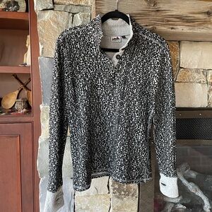 Kavu Black and Gray Patterned Shirt